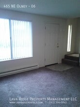 465 NE Olney Ave in Bend, OR - Building Photo - Building Photo