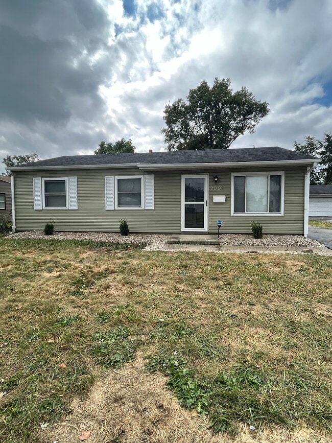 2091 Penrose Dr in Columbus, OH - Foto de edificio - Building Photo
