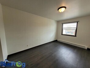 1109 London St in Menasha, WI - Building Photo - Building Photo