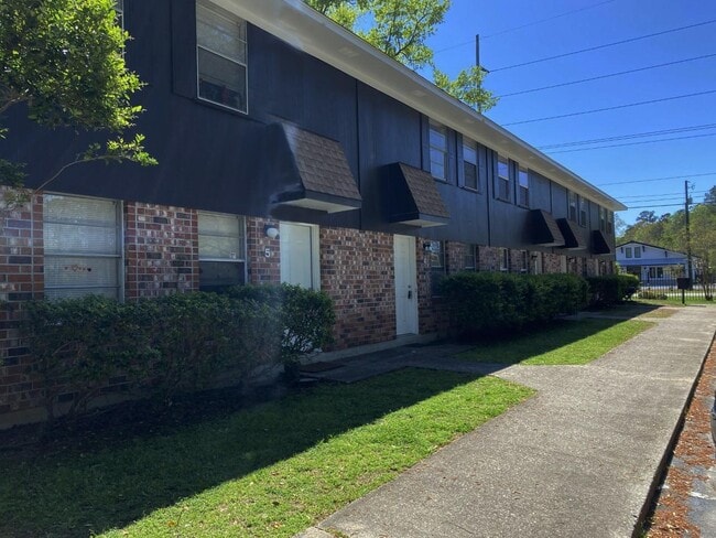 property at 530 Orangeburg Rd