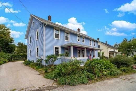 127 Church Ave, Unit 127 in Northbridge, MA - Building Photo