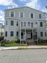 43 Greenville St, Unit 3 in Somerville, MA - Building Photo - Building Photo