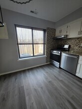 122 Chelsea Cir in Clementon, NJ - Building Photo - Building Photo