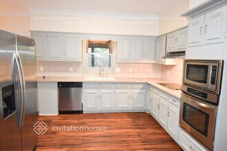 5503 Wylstream Way in Norcross, GA - Foto de edificio - Building Photo