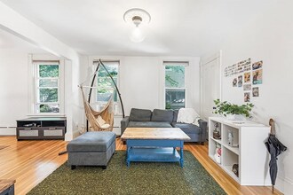 14 Horace St, Unit 2 in Boston, MA - Foto de edificio - Building Photo