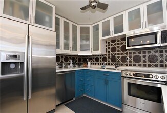 2451 NE 49th St in Fort Lauderdale, FL - Building Photo - Building Photo