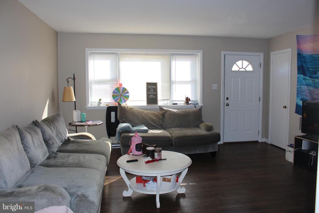 607 Heston Rd in Glassboro, NJ - Building Photo