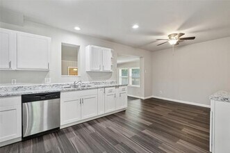 308 Myrtle Dr in Hurst, TX - Building Photo - Building Photo