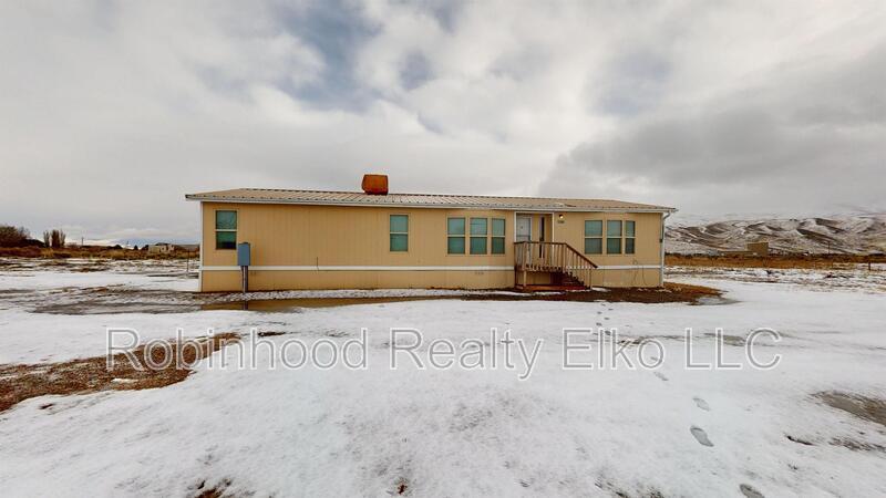 5360 Victory Blvd in Elko, NV - Building Photo