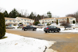 Stafford Heights Apartments in Charlton, MA - Building Photo - Building Photo