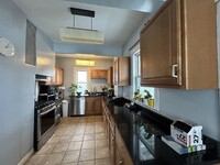 7 Washburn Ter, Unit 3 in Brookline, MA - Building Photo - Building Photo