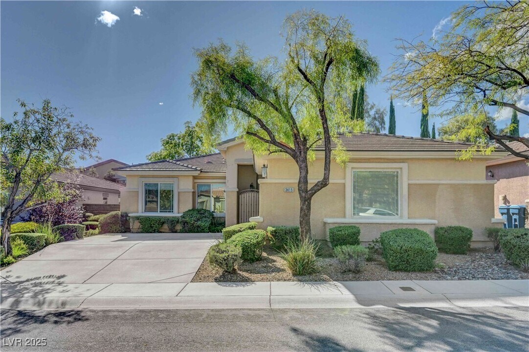 3415 Ridge Meadow St in Las Vegas, NV - Building Photo