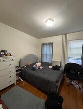 17 Hillside St, Unit 1 in Boston, MA - Foto de edificio - Building Photo