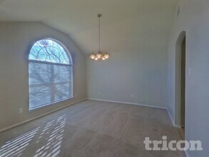 10712 Braemoor Dr in Haslet, TX - Foto de edificio - Building Photo