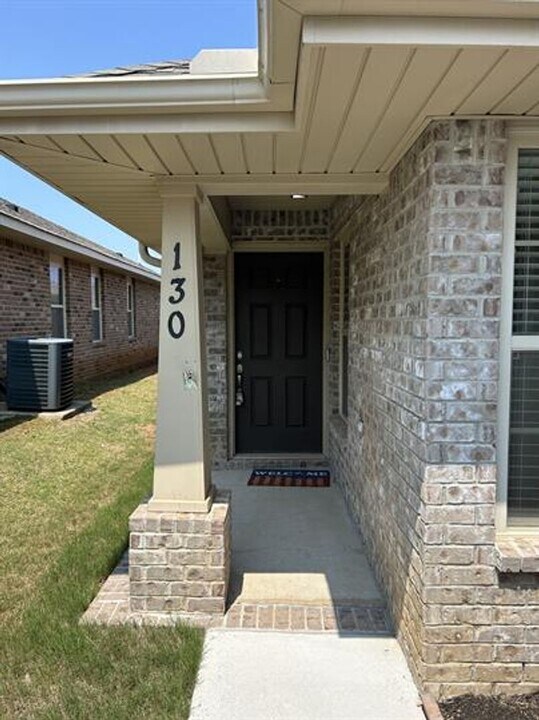 130 Joe Fletcher Dr in Madison, AL - Building Photo