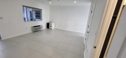 916 W 42 St-Unit -104 in Miami Beach, FL - Foto de edificio - Building Photo