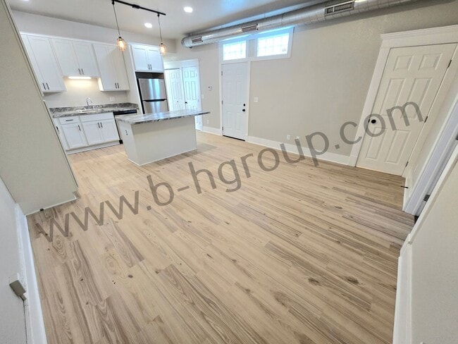 715 57th St in Kenosha, WI - Foto de edificio - Building Photo