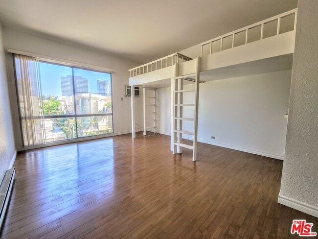 property at 1440 Veteran Ave
