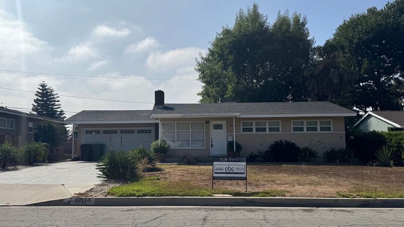 19114 Orangepath St W in Glendora, CA - Building Photo
