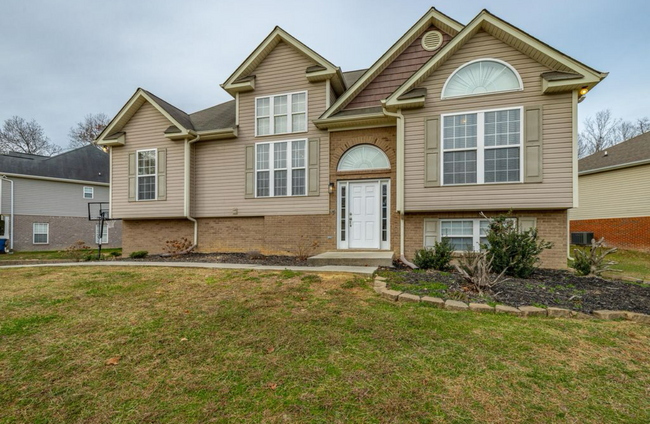 6143 Oilskin Dr in Ooltewah, TN - Foto de edificio - Building Photo
