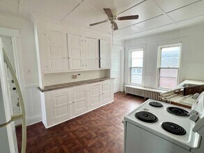 163 Market St in Amsterdam, NY - Building Photo - Building Photo