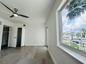 2045 Calais Dr in Miami Beach, FL - Building Photo - Building Photo