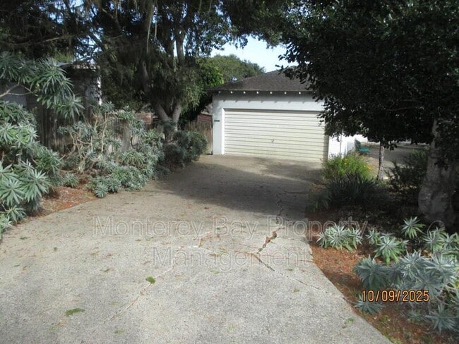 property at 1038 Bayview Ave