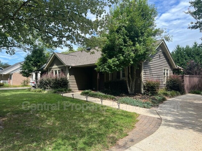 203 Walker Way in Simpsonville, SC - Building Photo - Building Photo