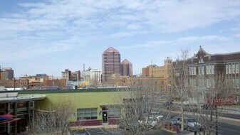 400 Central Ave SE in Albuquerque, NM - Building Photo