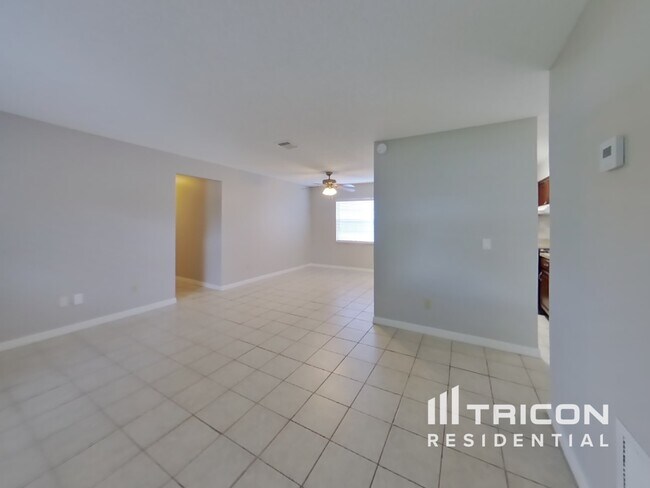 1213 Anderson St in Deltona, FL - Building Photo - Building Photo