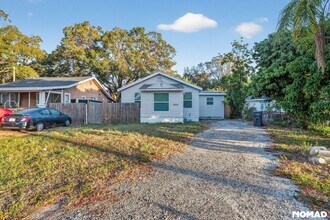 3227 70th Ave N in St. Petersburg, FL - Foto de edificio - Building Photo