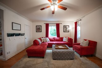 424 2nd St in Oakmont, PA - Building Photo - Building Photo