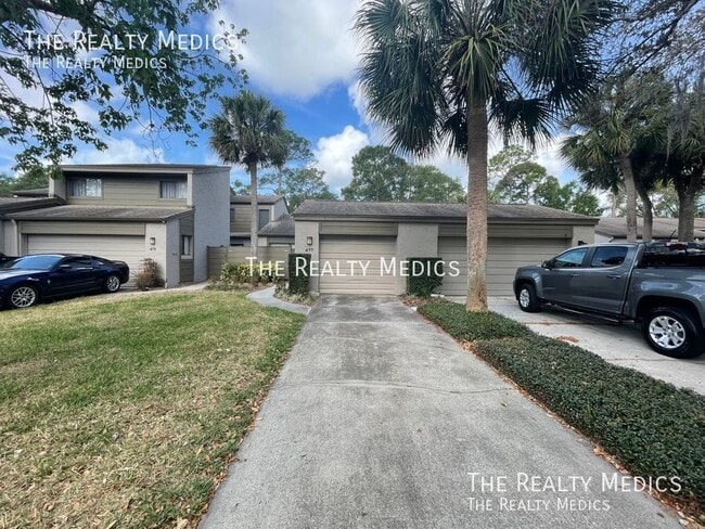 property at 477 Meadowood Blvd