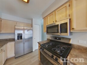 436 Gloria Ln in Oswego, IL - Building Photo - Building Photo