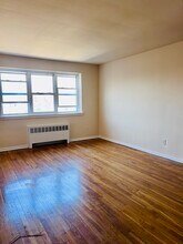 403 Park Ave, Unit M in Rutherford, NJ - Building Photo - Building Photo