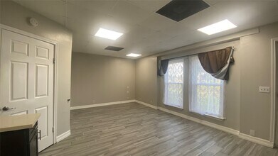 32910 Morrison Rd in Brookshire, TX - Building Photo - Building Photo