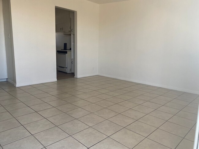 25307 Main St in Barstow, CA - Building Photo - Building Photo