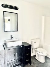 16899 S 12th St in Galesville, WI - Foto de edificio - Building Photo