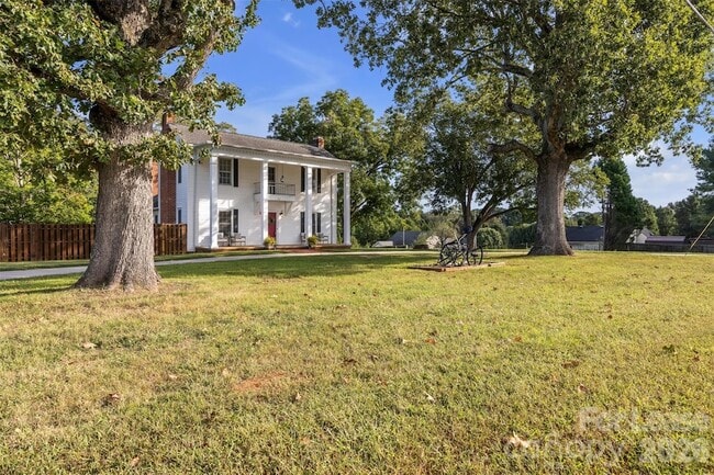 property at 462 Mock Mill Rd