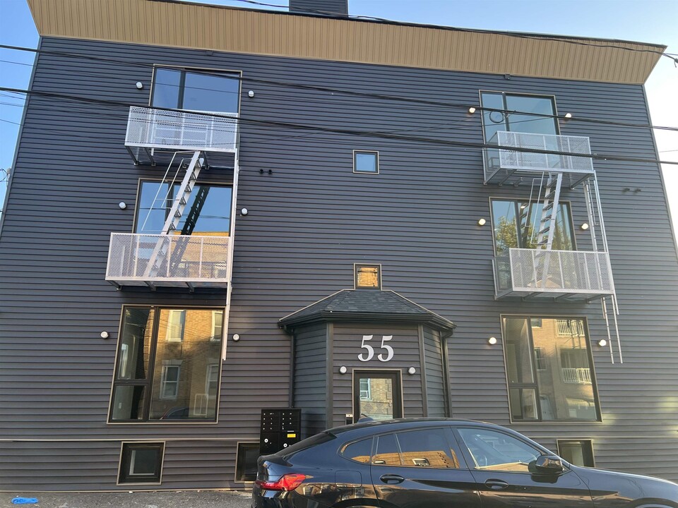 55 Logan Ave in Jersey City, NJ - Building Photo