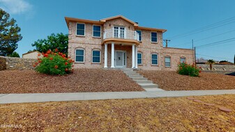 9033 Leo St in El Paso, TX - Building Photo