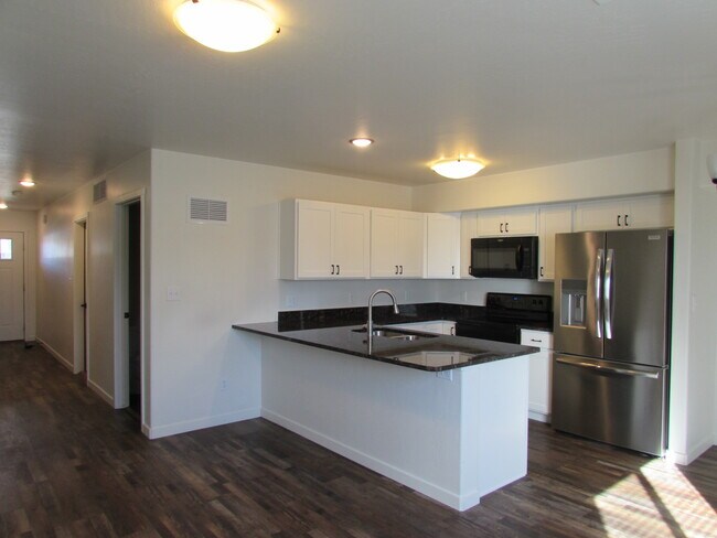 652 Emma Ln in Grand Junction, CO - Building Photo - Building Photo