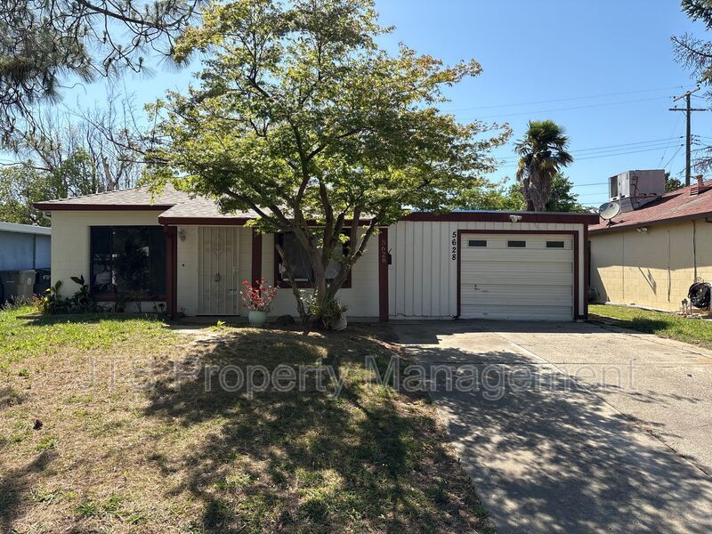 5628 James Wy in Sacramento, CA - Building Photo