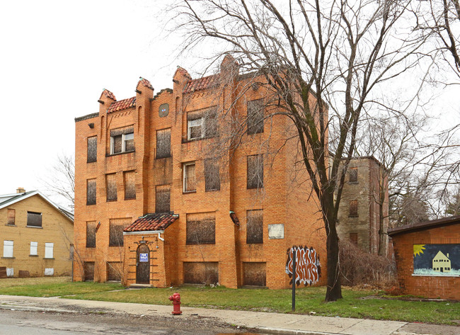 18055 Schoenherr St in Detroit, MI - Building Photo - Building Photo