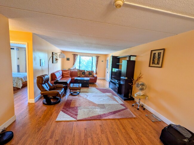 1550 Worcester Rd in Framingham, MA - Building Photo - Building Photo