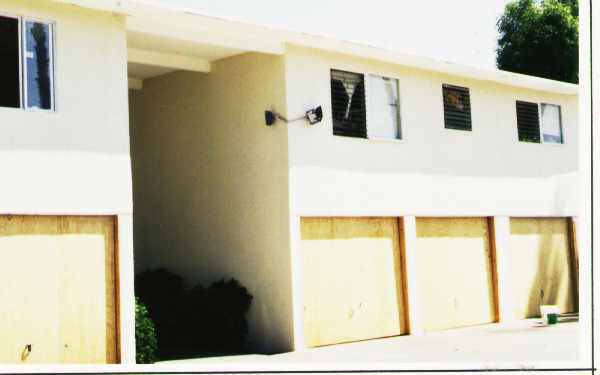 309 W Palais Rd in Anaheim, CA - Building Photo - Building Photo