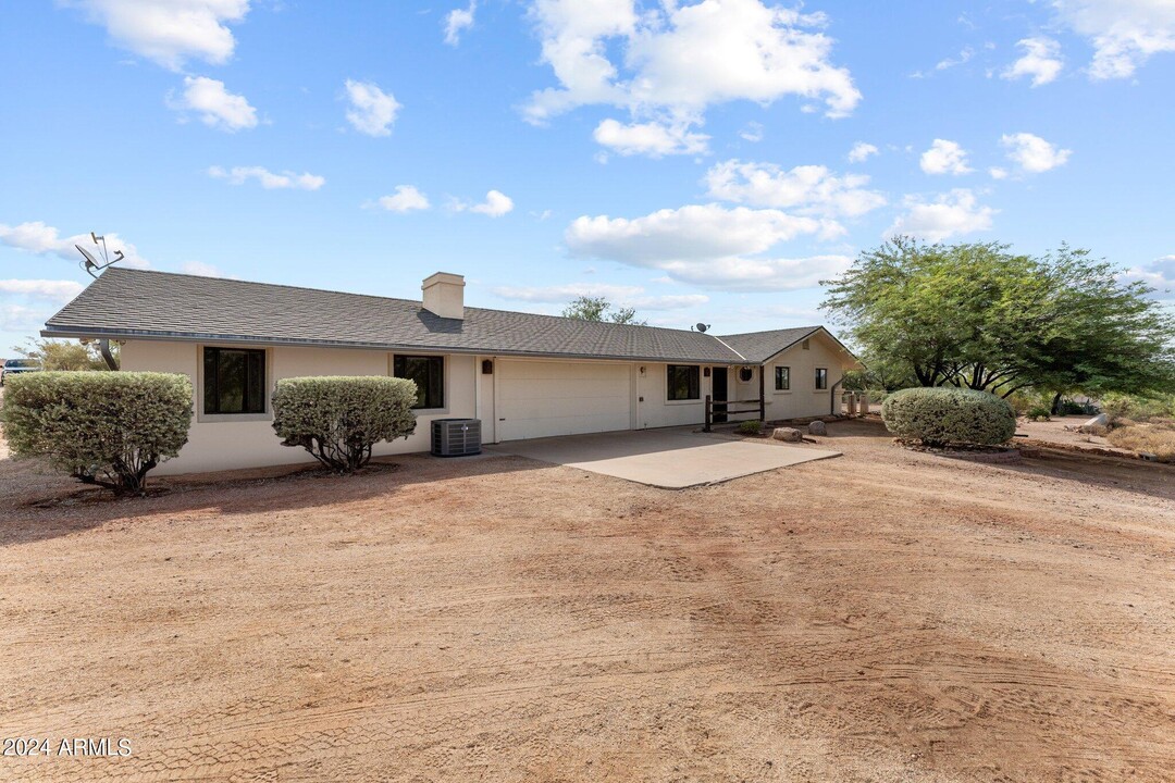 51661-51293 N 293rd Ave in Wickenburg, AZ - Building Photo