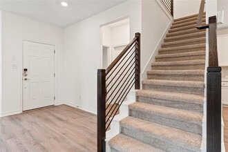 102 Gracie Wy in Hutto, TX - Building Photo - Building Photo
