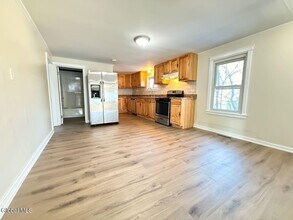 314 Main St in Corinth, NY - Building Photo - Building Photo