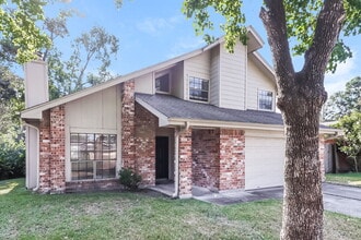 18711 Droitwich Dr in Humble, TX - Foto de edificio - Building Photo